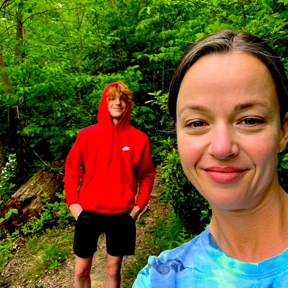 Meet your Posher, Jennifer - Picture 4 of 4